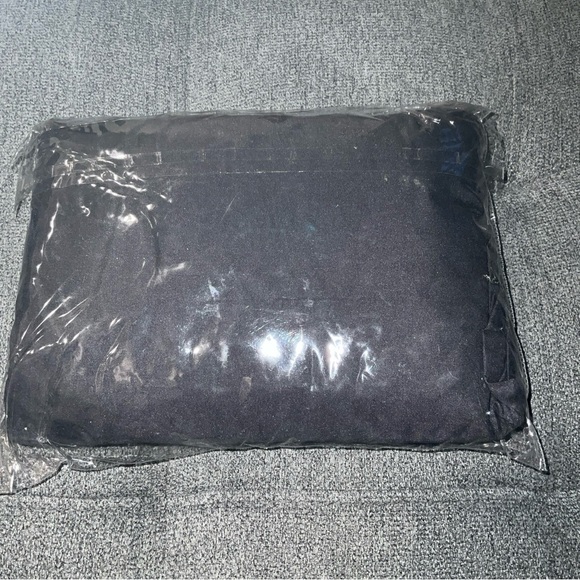 Premium Fitted Sheet Solid Deep Pocket Soft Microfiber Breathable Bottom Sheets - Picture 6 of 7